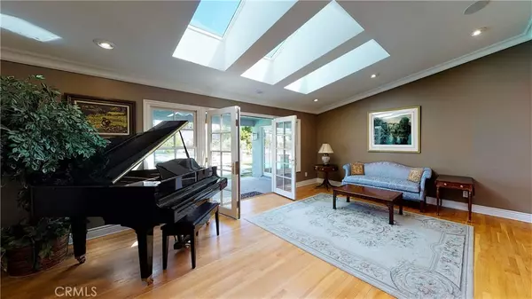 Tarzana, CA 91356,18819 Pasadero DR