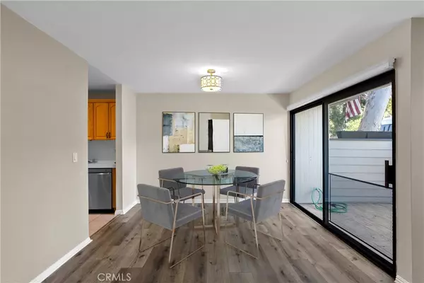 Simi Valley, CA 93063,6542 Twin Circle LN #4
