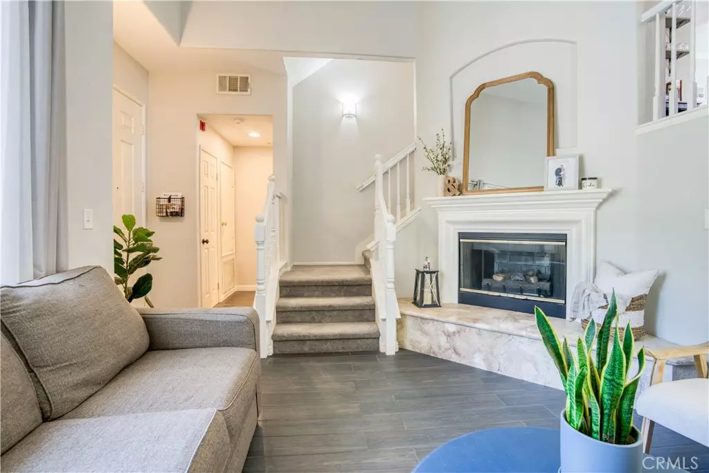 Valencia, CA 91354,23483 Abbey Glen PL