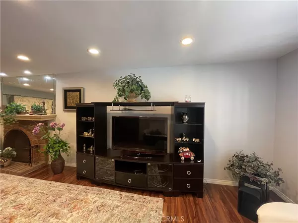 Winnetka, CA 91306,19917 Cantara ST