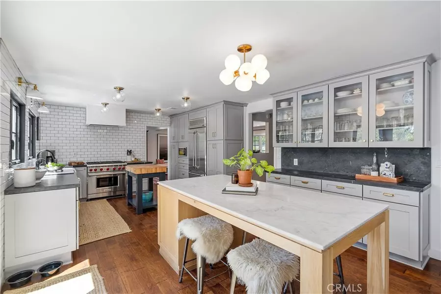 4123 Patrick Henry PL, Agoura Hills, CA 91301