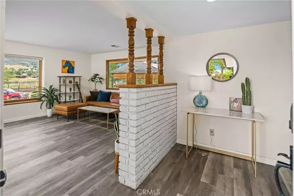 Leona Valley, CA 93551,8662 Elizabeth Lake RD