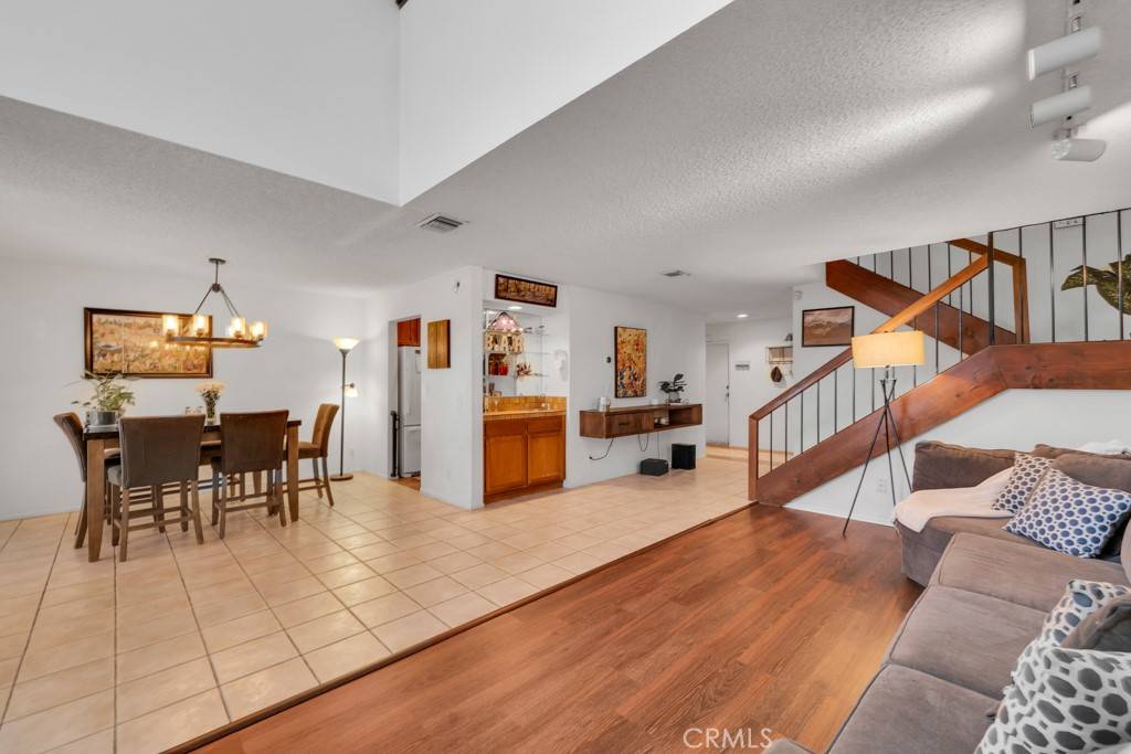 Northridge, CA 91325,18120 Andrea CIR S #4