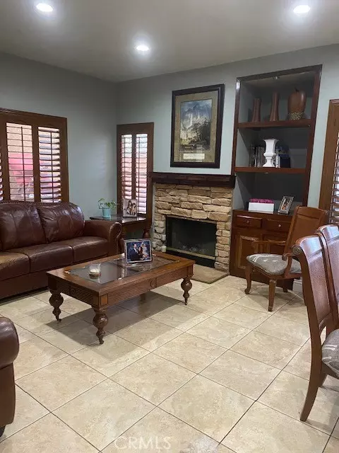 Sylmar, CA 91342,15122 Roxford ST #10