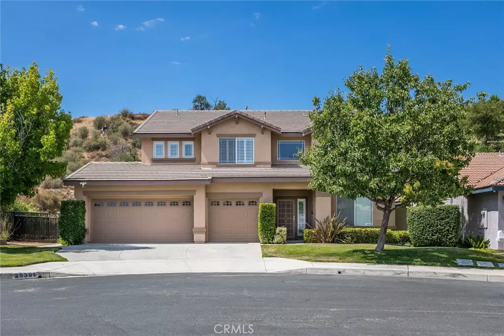 Saugus, CA 91350,25301 Heather Vale ST