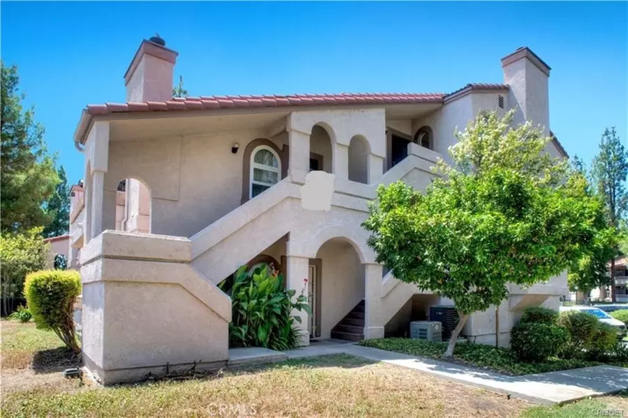 7110 Woodlake AVE #F, West Hills, CA 91307