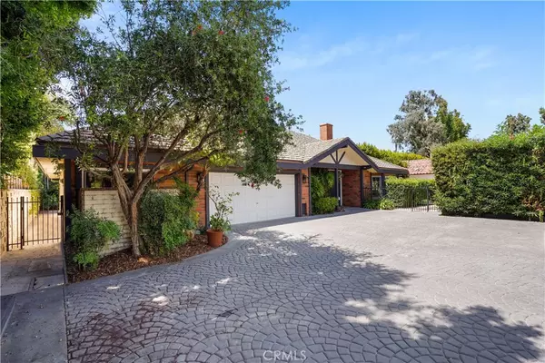 Toluca Lake, CA 91602,4611 Clybourn AVE
