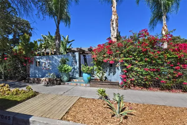 Lake Balboa, CA 91406,7045 Louise AVE