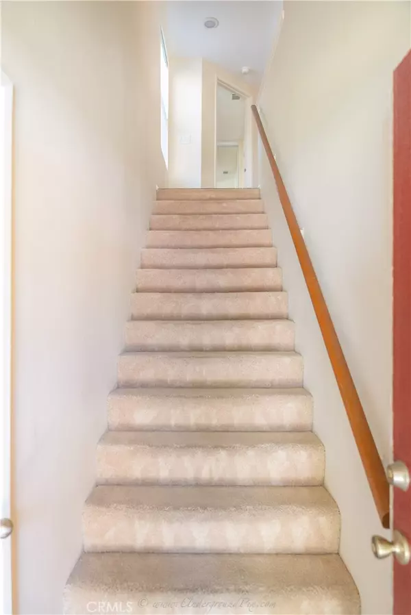 Simi Valley, CA 93063,2387 Archwood LN #195