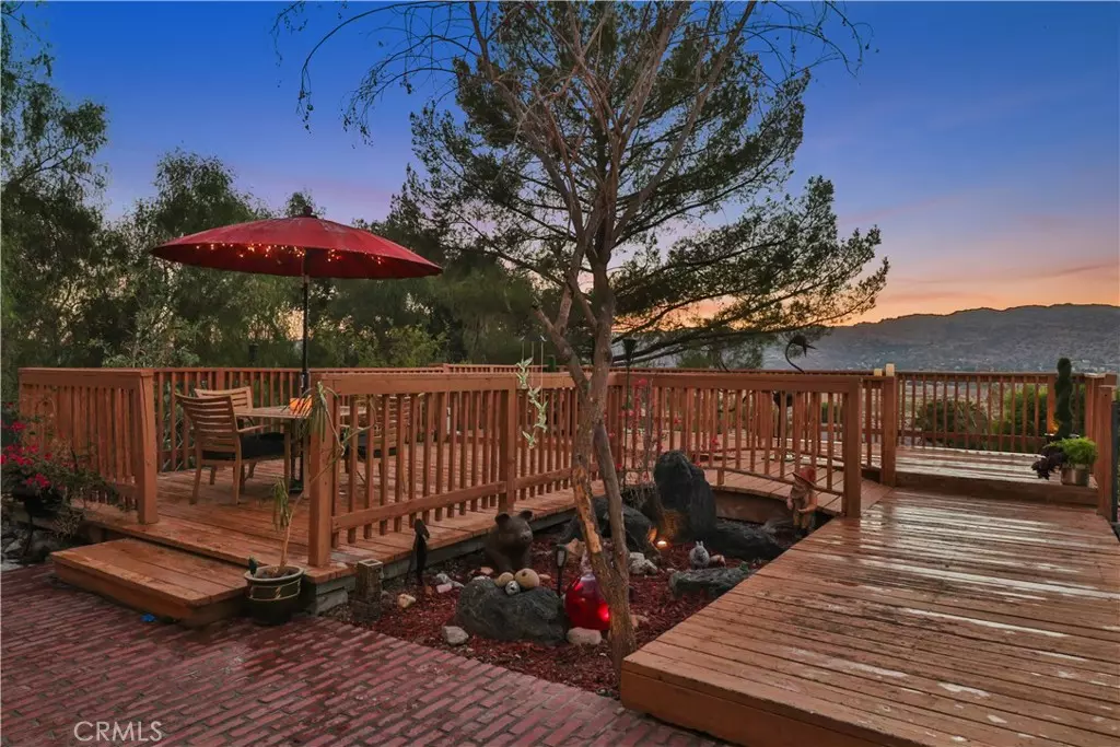 West Hills, CA 91304,8859 Farralone AVE