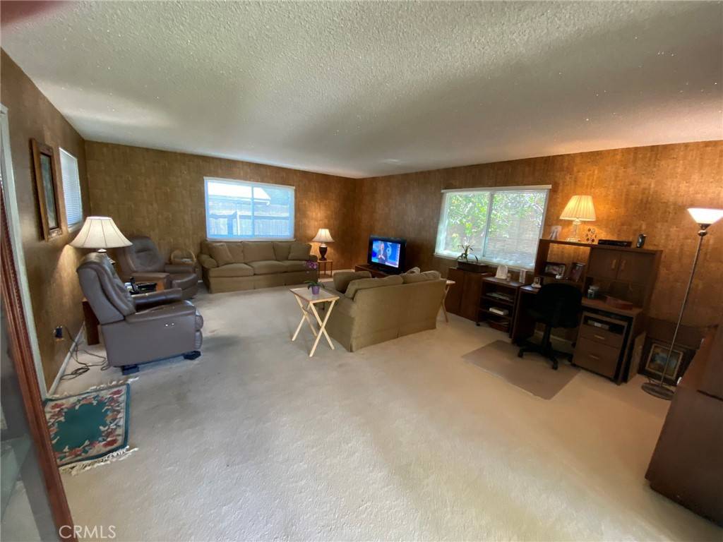 Simi Valley, CA 93065,1346 Harold AVE