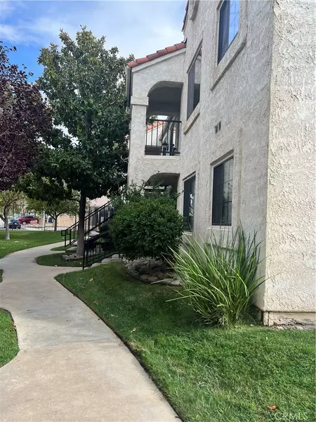 2554 Olive DR #136, Palmdale, CA 93550