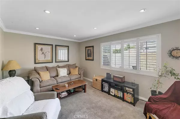 Azusa, CA 91702,343 W Annandale LN