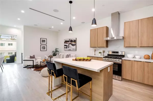 5258 Hermitage AVE #4, Valley Village, CA 91607