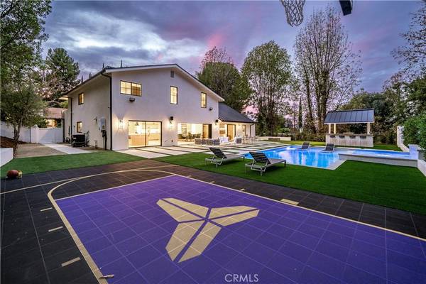 Woodland Hills, CA 91364,4830 Winnetka AVE