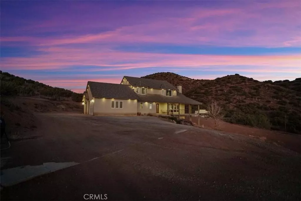 Agua Dulce, CA 91390,9301 Windy CT