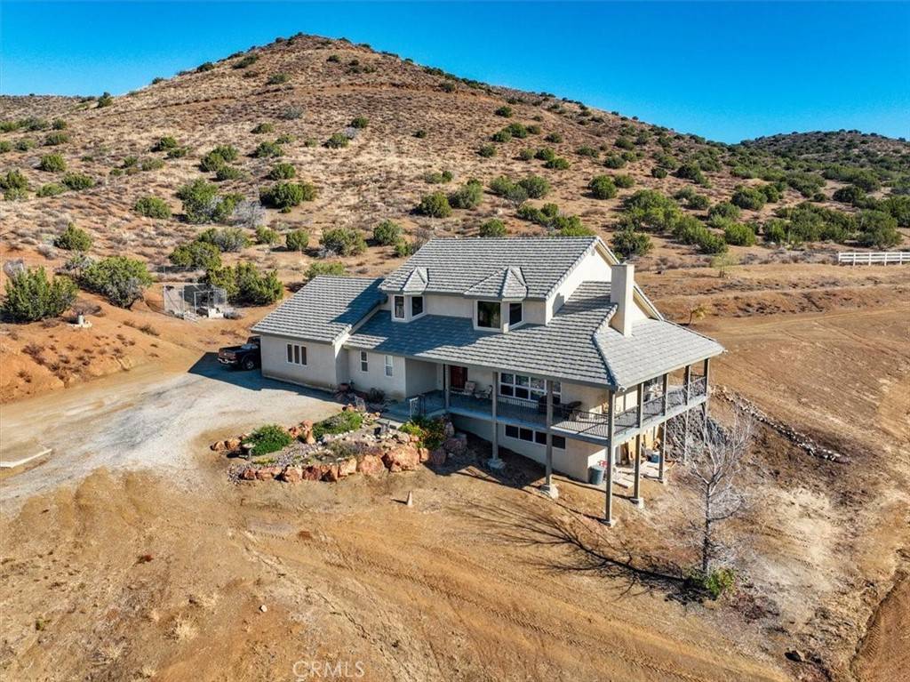 Agua Dulce, CA 91390,9301 Windy CT
