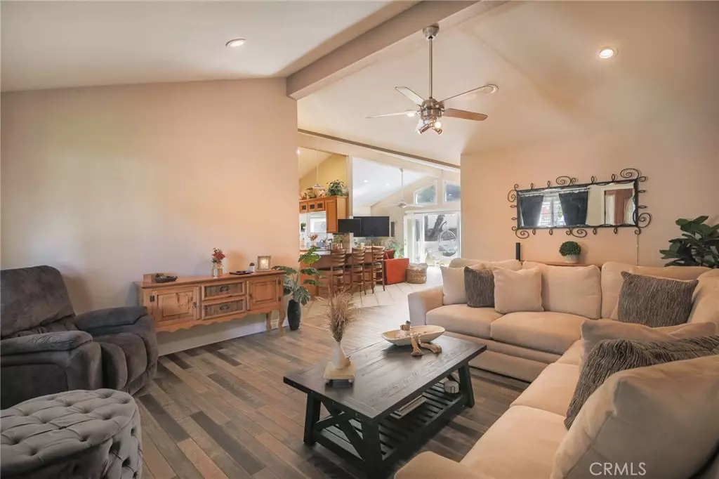 Sylmar, CA 91342,13912 Herron ST