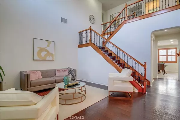 Sylmar, CA 91342,13357 Los Olivos RD