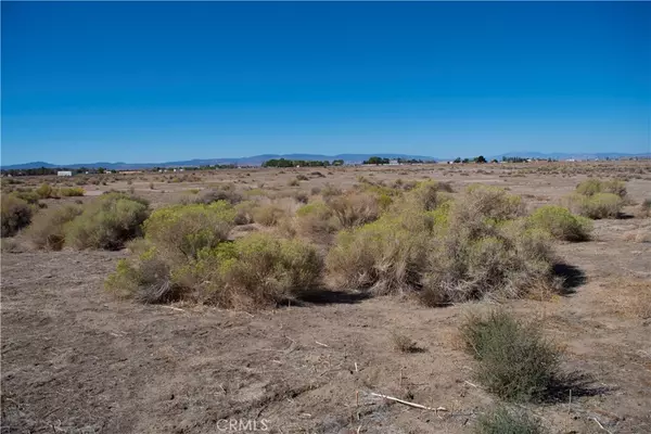 Rosamond, CA 93560,700 75th ST W