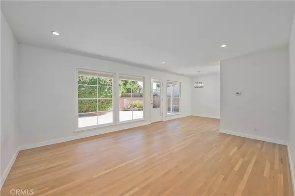 Lake Balboa, CA 91406,7960 Aldea AVE