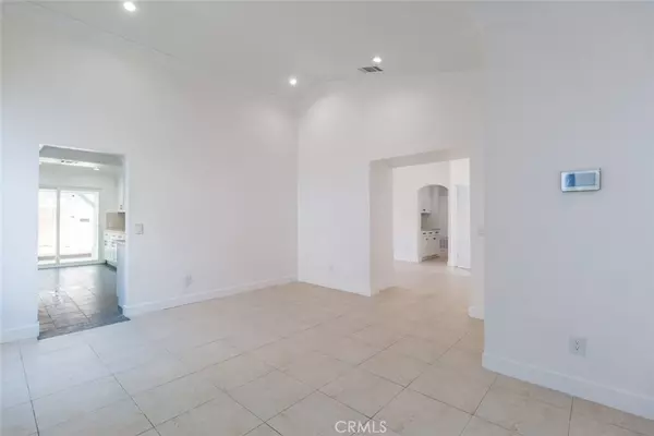 Palmdale, CA 93551,1521 Kings RD