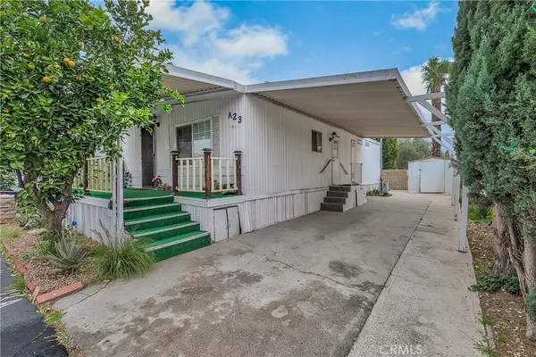 Sylmar, CA 91342,16079 Yarnell ST #A23