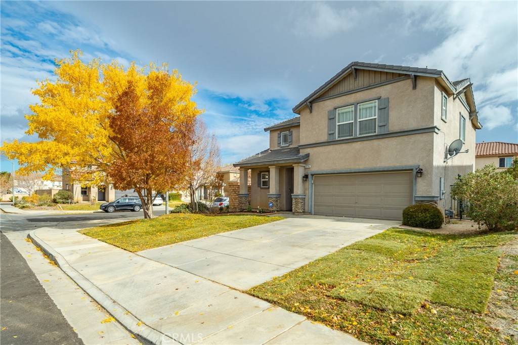 Palmdale, CA 93551,37776 Banyan PL