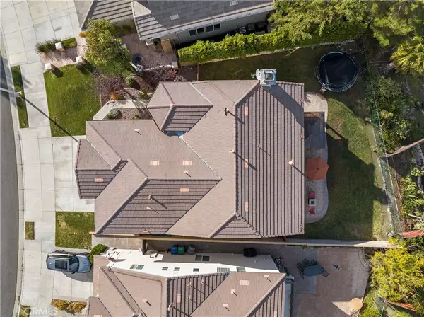 Canyon Country, CA 91387,17707 Cape Jasmine RD