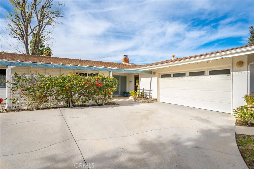 Calabasas, CA 91302,22389 Liberty Bell RD