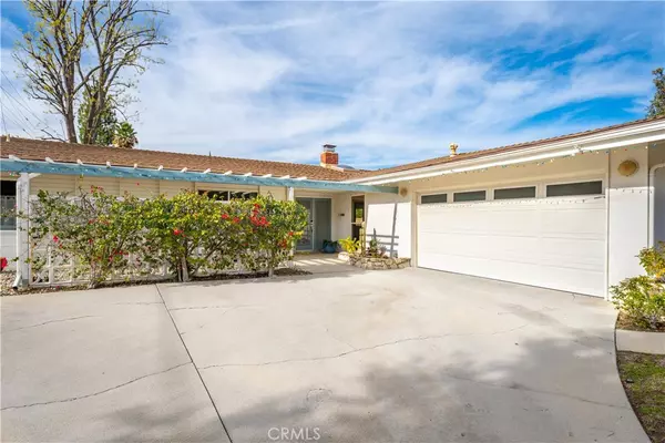 Calabasas, CA 91302,22389 Liberty Bell RD