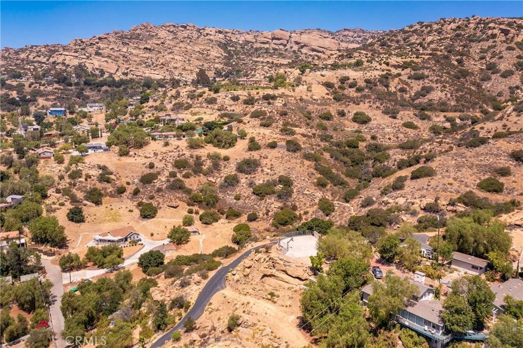 13 WEBB RD, Chatsworth, CA 91311