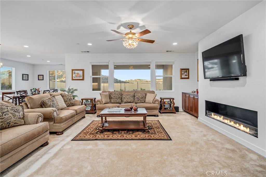 Palmdale, CA 93551,4079 Bridle CT