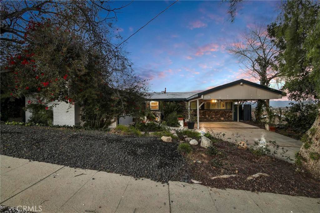 Woodland Hills, CA 91367,20517 Aetna ST