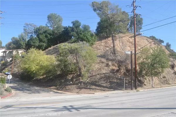 Eagle Rock, CA 90041,996 Rockdale AVE