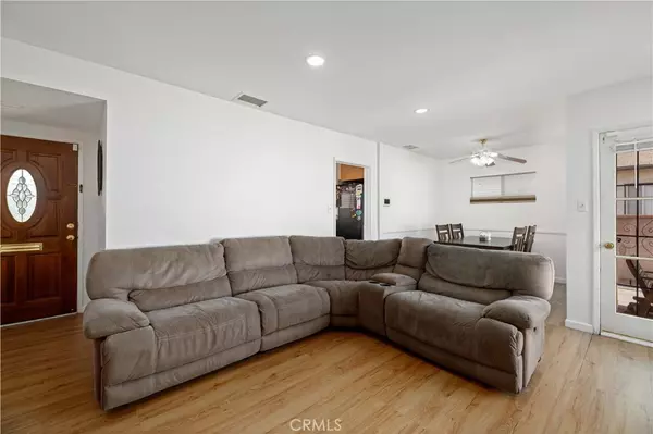 Downey, CA 90241,11339 Cecilia ST