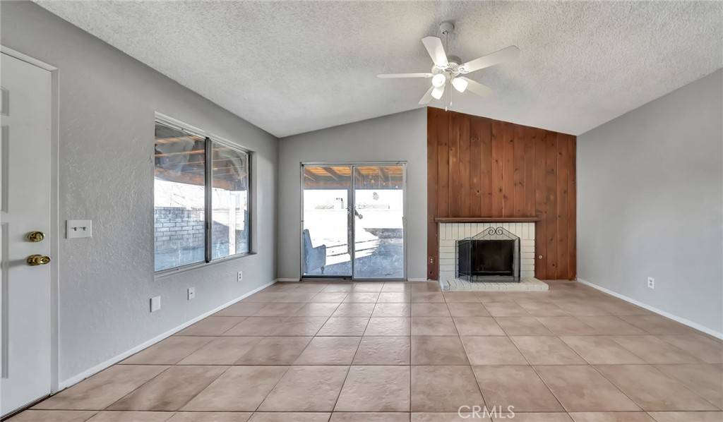 Palmdale, CA 93550,2629 Nandina DR