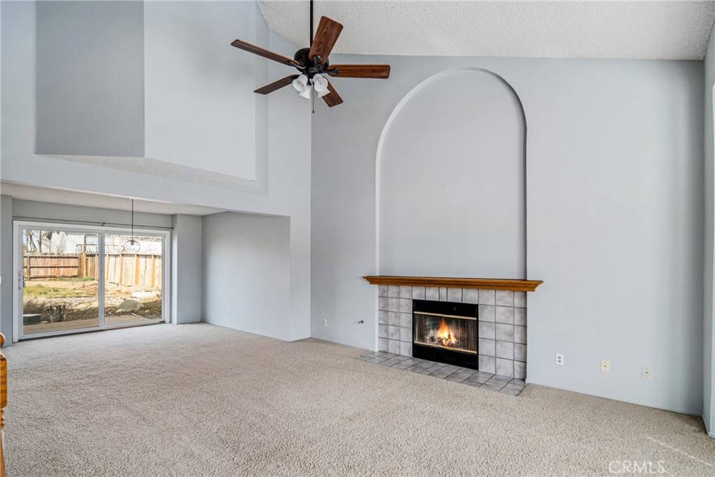 Lancaster, CA 93536,5133 Batris LN