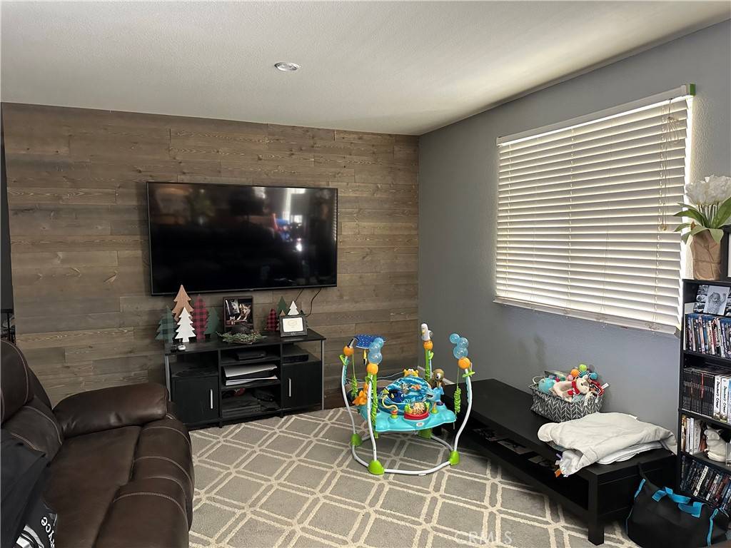 Lancaster, CA 93535,43055 33rd ST E