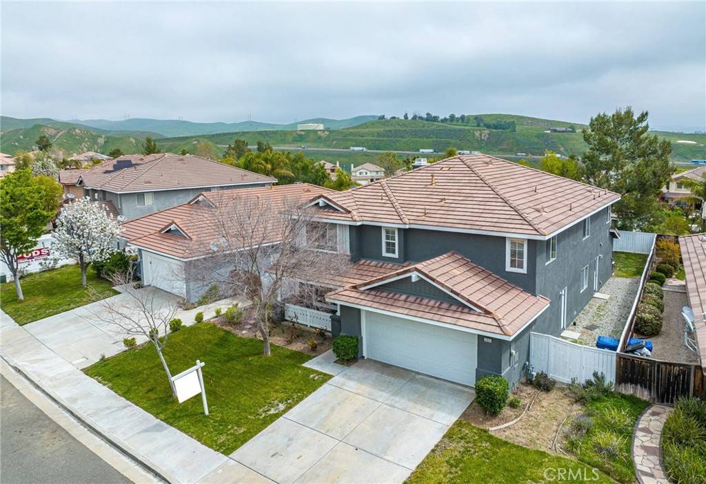 32830 Ridge Top LN, Castaic, CA 91384