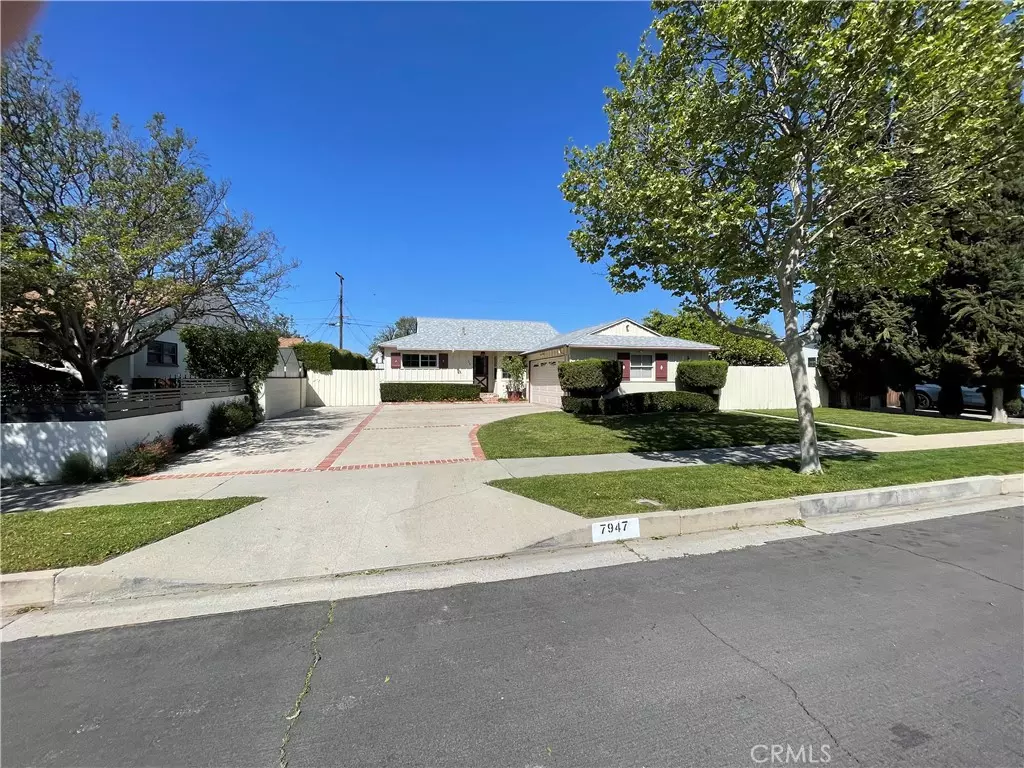 Lake Balboa, CA 91406,7947 Amestoy AVE