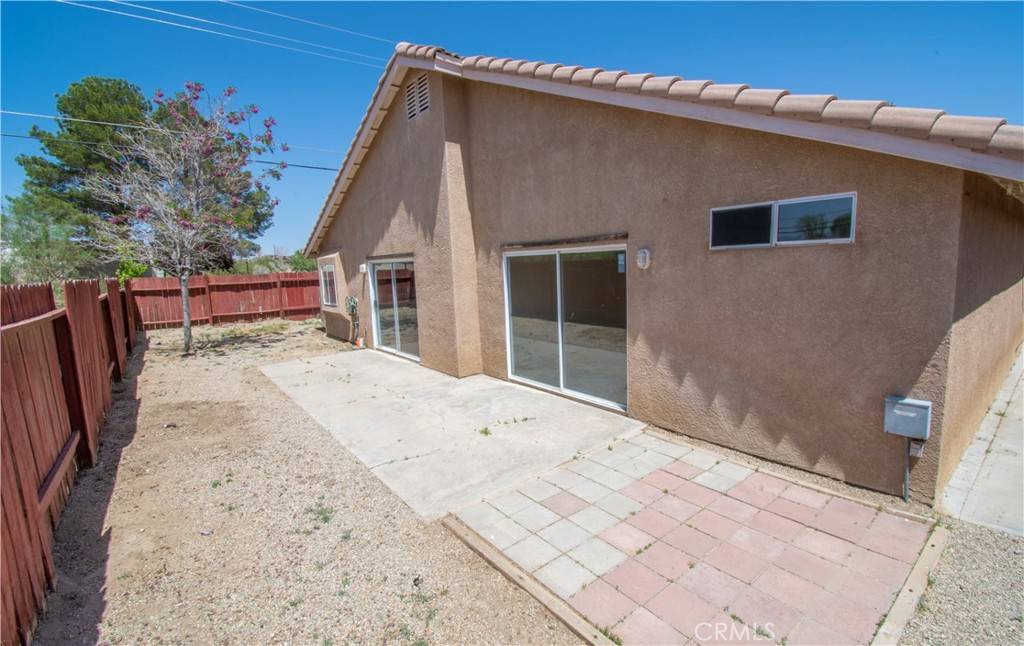 Rosamond, CA 93560,2433 Dixie ST