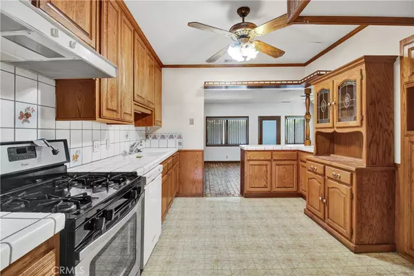 Newhall, CA 91321,25252 Wheeler RD