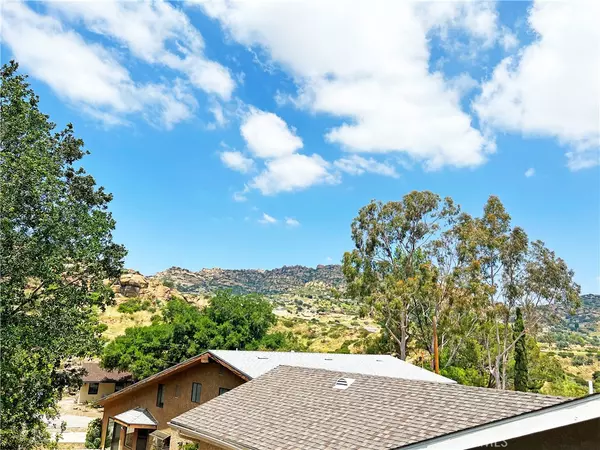 West Hills, CA 91304,8812 Azul DR