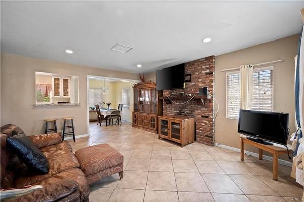 San Fernando, CA 91340,1421 7th ST