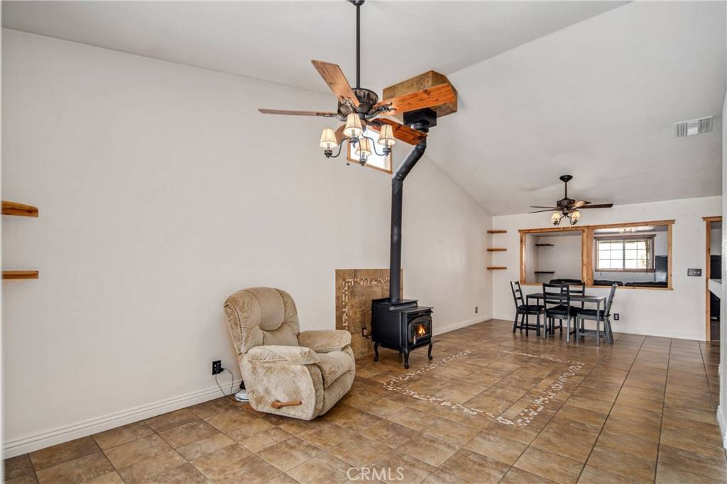 Rosamond, CA 93560,3411 Rodney ST
