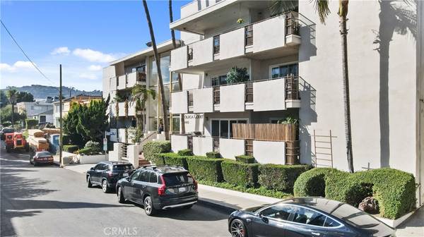 Toluca Lake, CA 91602,4445 Cartwright AVE #116