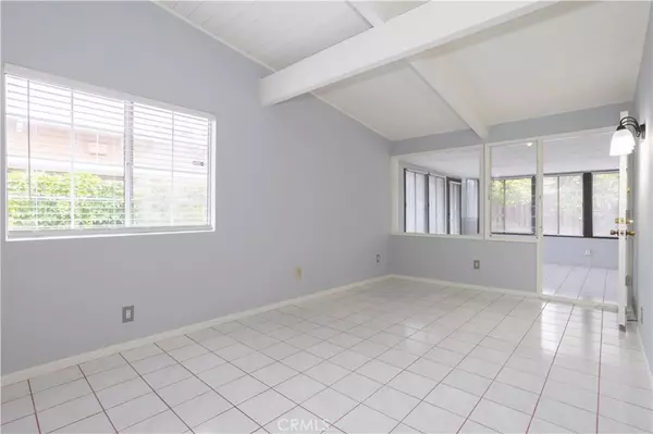 Granada Hills, CA 91344,10837 Paso Robles AVE