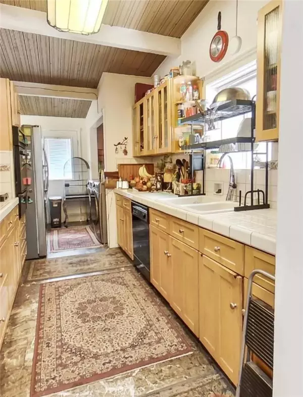 Granada Hills, CA 91344,17133 Jersey ST