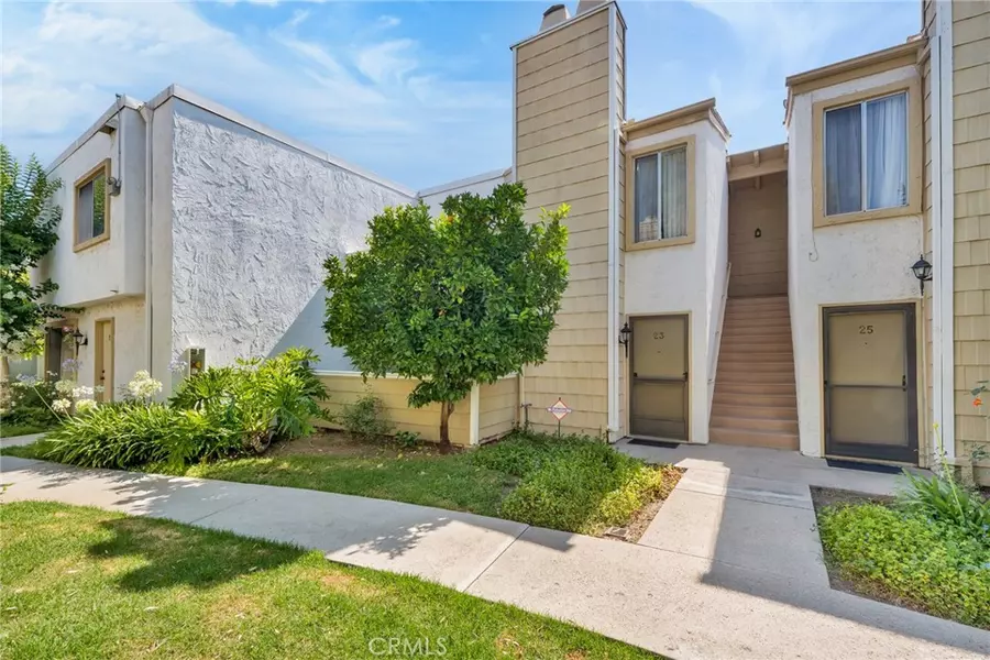 18408 Hatteras ST #23, Tarzana, CA 91356